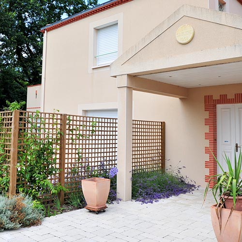 Aménagement entrée et terrasse près de Cholet