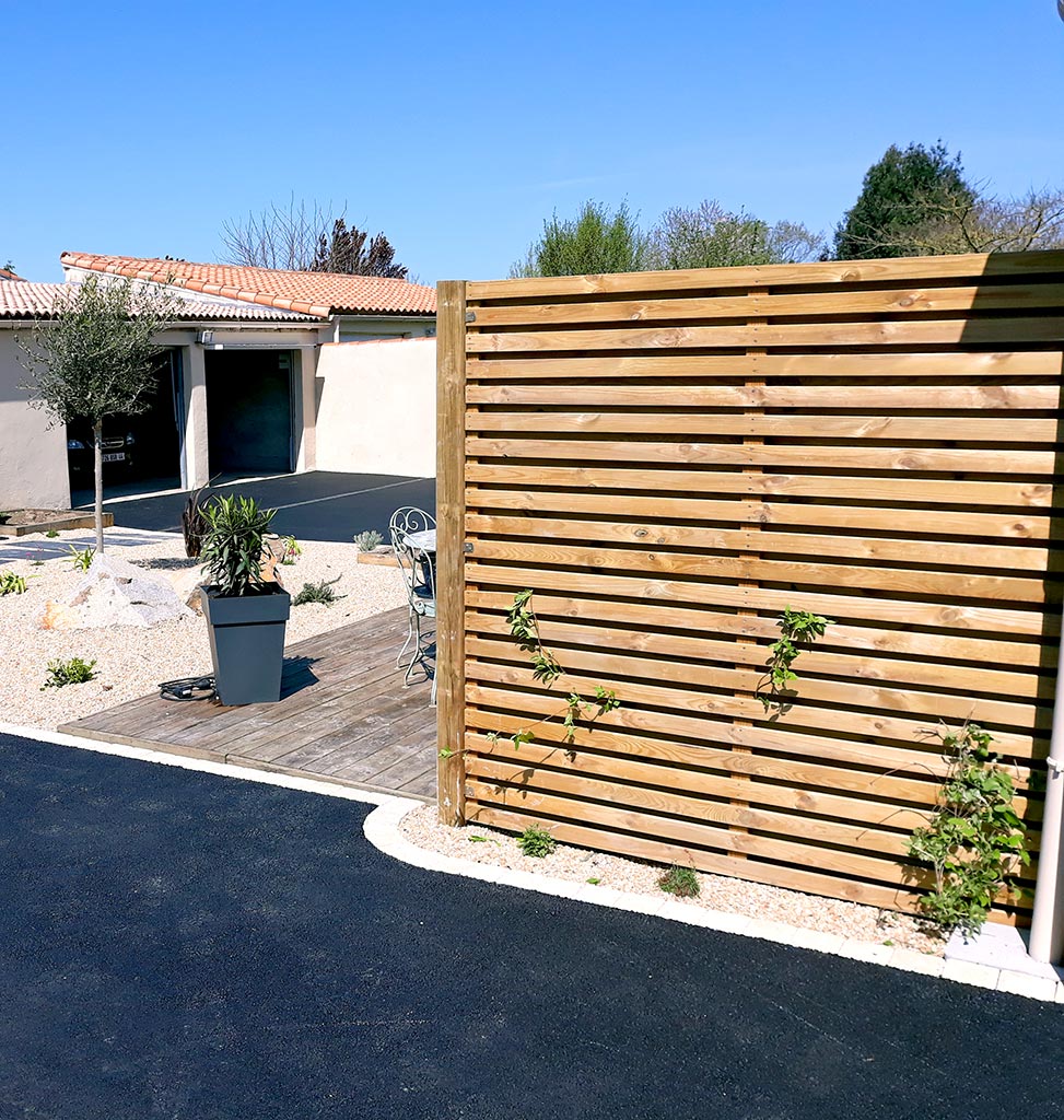 patio végétalisé - Recherche Google  Mur végétal exterieur, Amenagement  jardin, Treillis jardin