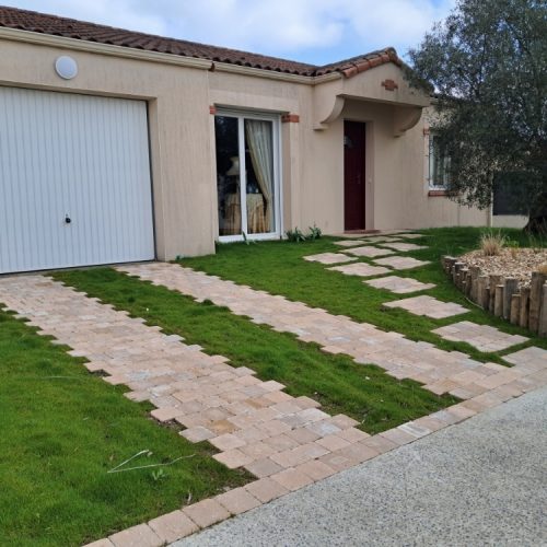 Parking-végétal-Nantes-Bretaudeau-Paysagiste