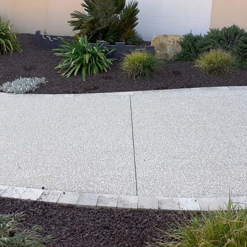 beton-decoratif-allee