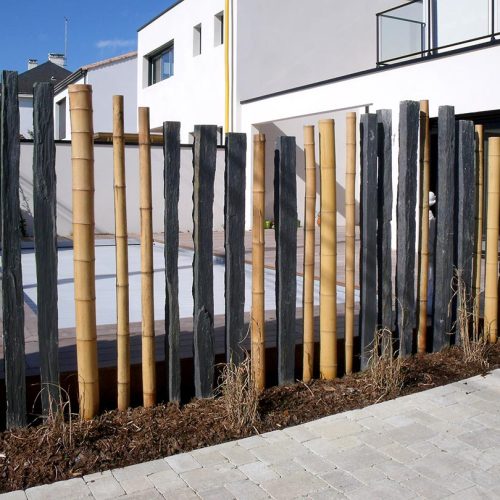 cloture_brisevue_bambous_piquets_schiste