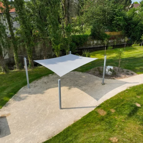 toile-ombrage-espace-public